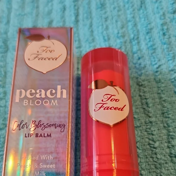 Too Faced Peach Bloom Color Blossoming Lip Balm — Raspberry Flush NWT - Picture 2 of 7